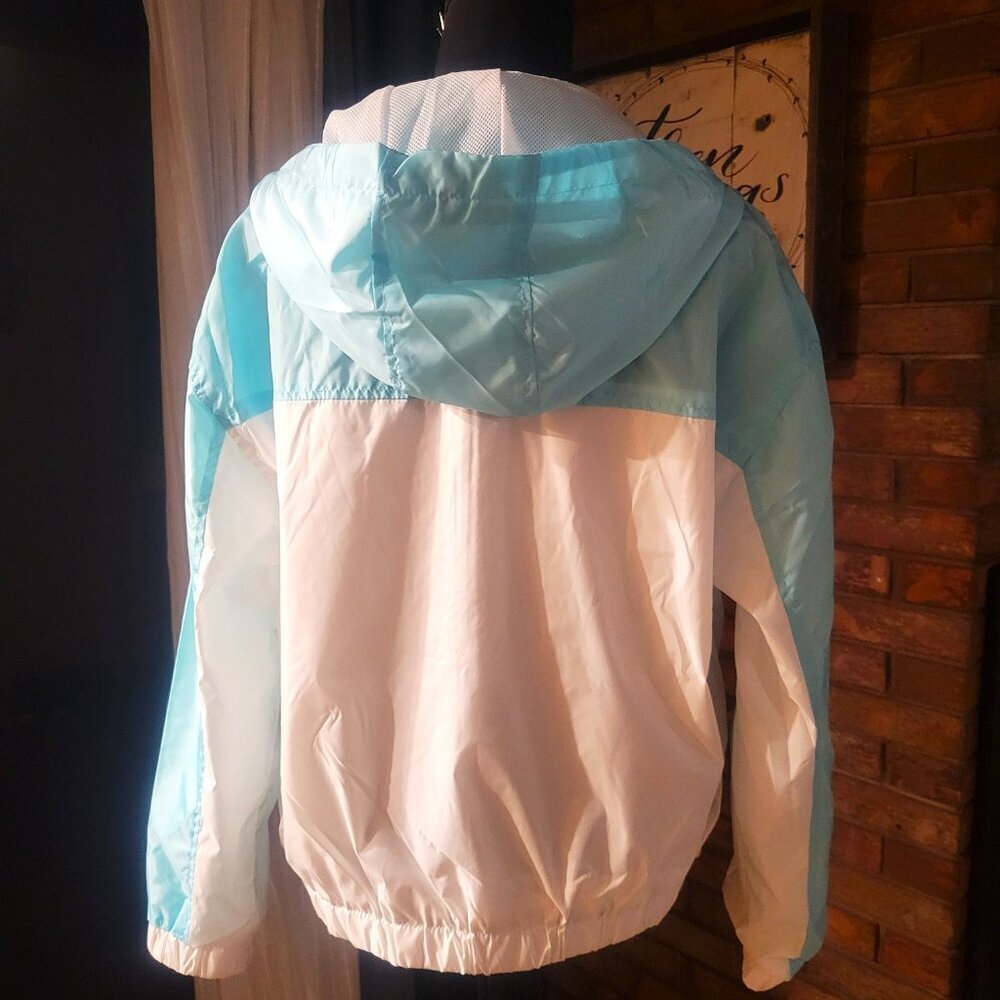 NWT US Polo Assn Lt Blue/White Windbreaker - Size L - Picture 7 of 10